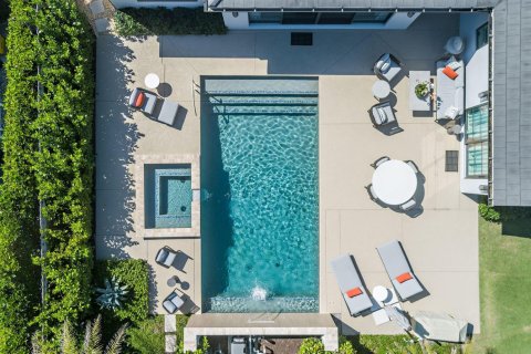 Villa ou maison à louer à West Palm Beach, Floride: 3 chambres, 288.09 m2 № 2388484 - photo 2