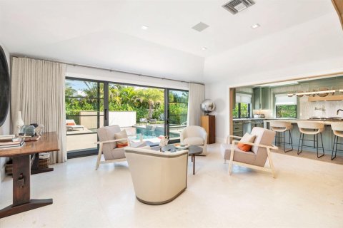 Villa ou maison à louer à West Palm Beach, Floride: 3 chambres, 288.09 m2 № 2388484 - photo 11