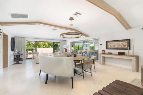 Villa ou maison à louer à West Palm Beach, Floride: 3 chambres, 288.09 m2 № 2388484 - photo 9