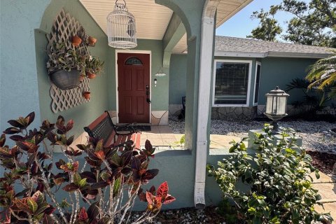 Casa en alquiler en Englewood, Florida, 3 dormitorios, 162.95 m2 № 1909344 - foto 3