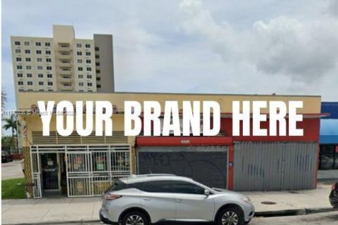 Commercial property in Miami, Florida № 1691530 - photo 7