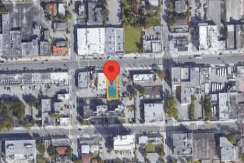 Commercial property in Miami, Florida № 1691530 - photo 3