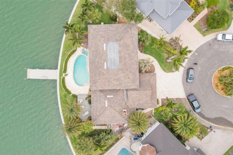House in Clearwater, Florida 4 bedrooms, 485.69 sq.m. № 1655904 - photo 28