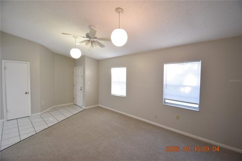 Villa ou maison à louer à Tampa, Floride: 2 chambres, 114.46 m2 № 2419971 - photo 4