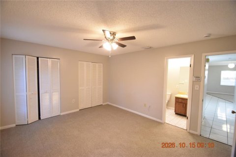 Villa ou maison à louer à Tampa, Floride: 2 chambres, 114.46 m2 № 2419971 - photo 18