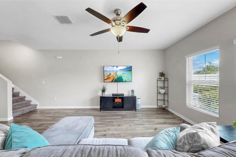 Casa en venta en Fish Hawk, Florida, 4 dormitorios, 194.54 m2 № 1912205 - foto 16