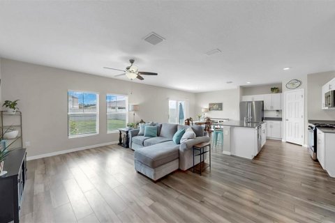 Casa en venta en Fish Hawk, Florida, 4 dormitorios, 194.54 m2 № 1912205 - foto 14
