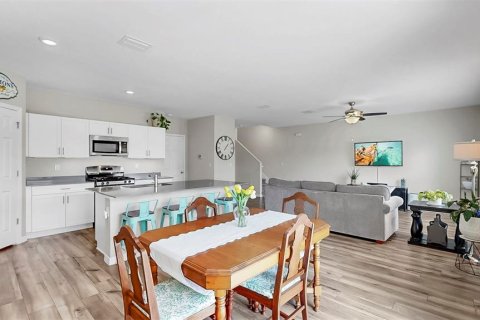 Casa en venta en Fish Hawk, Florida, 4 dormitorios, 194.54 m2 № 1912205 - foto 12
