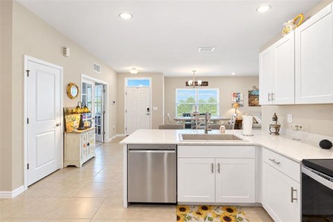Casa en venta en Port Charlotte, Florida, 2 dormitorios, 138.98 m2 № 2387583 - foto 18