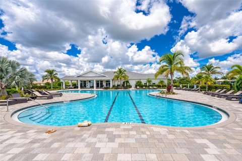 Casa en venta en Port Charlotte, Florida, 2 dormitorios, 138.98 m2 № 2387583 - foto 2