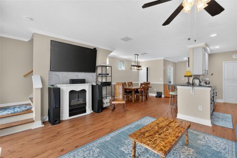 Townhouse in New Port Richey, Florida 3 bedrooms, 142.14 sq.m. № 1906803 - photo 18