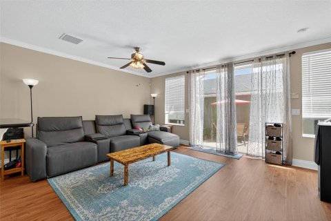 Townhouse in New Port Richey, Florida 3 bedrooms, 142.14 sq.m. № 1906803 - photo 17