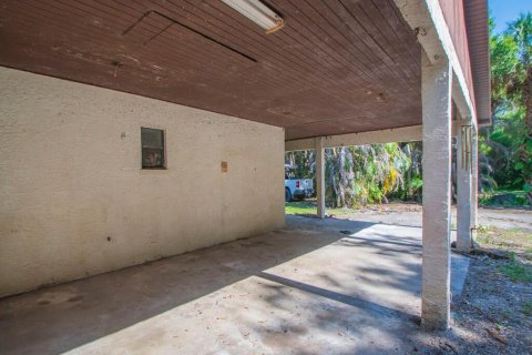 House in St. Lucie, Florida 4 bedrooms, 213.4 sq.m. № 2243207 - photo 24
