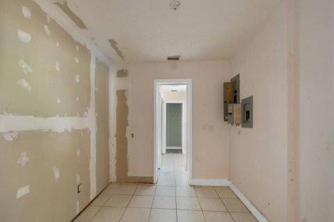 House in St. Lucie, Florida 4 bedrooms, 213.4 sq.m. № 2243207 - photo 16