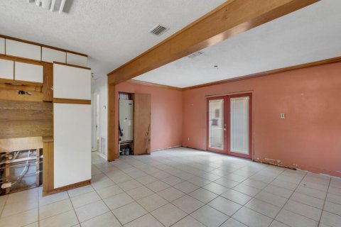 House in St. Lucie, Florida 4 bedrooms, 213.4 sq.m. № 2243207 - photo 11