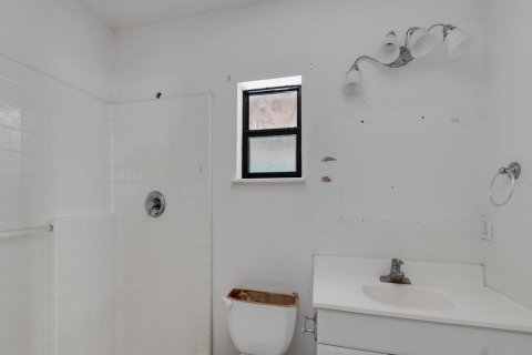 House in St. Lucie, Florida 4 bedrooms, 213.4 sq.m. № 2243207 - photo 19
