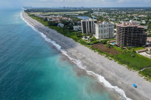 Condo in Juno Beach, Florida, 4 bedrooms  № 748313 - photo 1