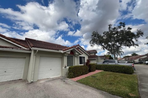 Casa en venta en Margate, Florida, 3 dormitorios, 129.6 m2 № 1999880 - foto 4