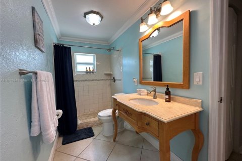Casa en alquiler en Fort Lauderdale, Florida, 3 dormitorios, 153.01 m2 № 1938428 - foto 16