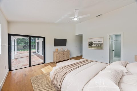 Купить виллу или дом в Хомстед, Флорида 4 спальни, 296.73м2, № 1995212 - фото 12