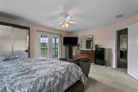 House in Davenport, Florida 5 bedrooms, 299.24 sq.m. № 1880457 - photo 30