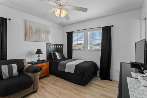 Casa en alquiler en Davenport, Florida, 5 dormitorios, 299.24 m2 № 1880457 - foto 24