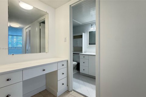 Купить кондоминиум в Норт-Майами, Флорида 1 спальня, 72.28м2, № 1968405 - фото 14
