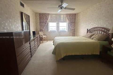 Снять в аренду кондоминиум в Санни-Айлс-Бич, Флорида 2 спальни, 118.45м2, № 1988167 - фото 5