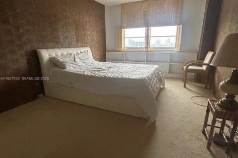 Снять в аренду кондоминиум в Санни-Айлс-Бич, Флорида 2 спальни, 118.45м2, № 1988167 - фото 9