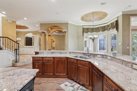 House in Lake Mary, Florida 5 bedrooms, 523.23 sq.m. № 1914893 - photo 14