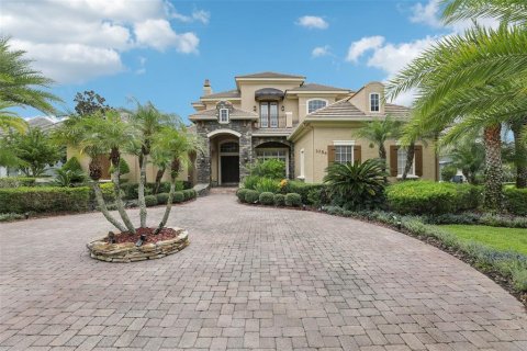 House in Lake Mary, Florida 5 bedrooms, 523.23 sq.m. № 1914893 - photo 2