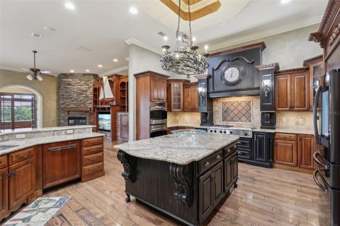 House in Lake Mary, Florida 5 bedrooms, 523.23 sq.m. № 1914893 - photo 12