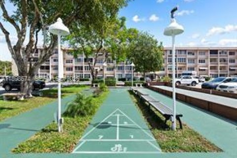 Copropriété à louer à Hallandale Beach, Floride: 2 chambres, 99.78 m2 № 2014785 - photo 27