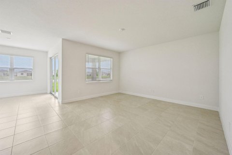 Casa en venta en Port St. Lucie, Florida, 3 dormitorios, 153.66 m2 № 2077621 - foto 16