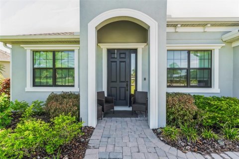 House in Melbourne, Florida 4 bedrooms, 291.99 sq.m. № 2210004 - photo 14