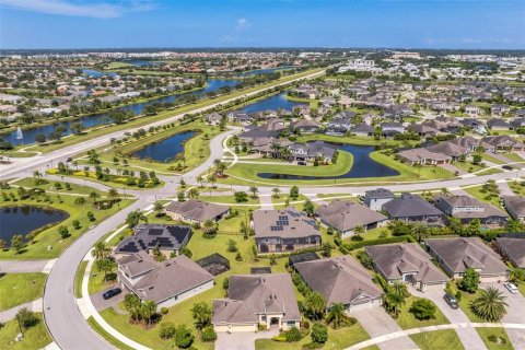House in Melbourne, Florida 4 bedrooms, 291.99 sq.m. № 2210004 - photo 8