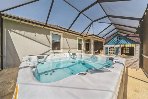 House in Melbourne, Florida 4 bedrooms, 291.99 sq.m. № 2210004 - photo 30
