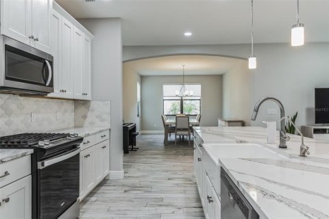 House in Melbourne, Florida 4 bedrooms, 291.99 sq.m. № 2210004 - photo 18