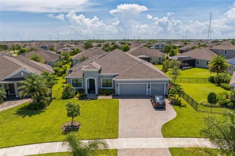 House in Melbourne, Florida 4 bedrooms, 291.99 sq.m. № 2210004 - photo 2