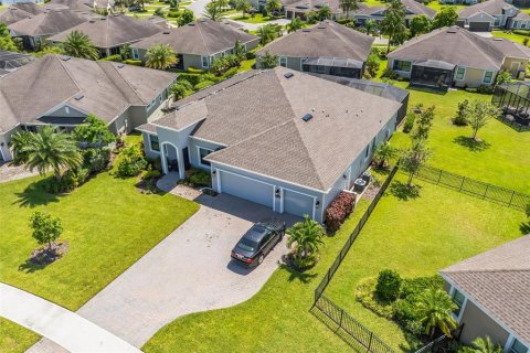 House in Melbourne, Florida 4 bedrooms, 291.99 sq.m. № 2210004 - photo 3