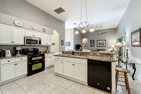 Casa en venta en Leesburg, Florida, 2 dormitorios, 192.4 m2 № 1593159 - foto 12