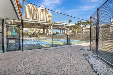 Copropriété à vendre à Aventura, Floride: 2 chambres, 126.44 m2 № 1832379 - photo 21