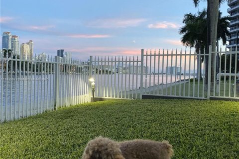 Copropriété à vendre à Aventura, Floride: 2 chambres, 126.44 m2 № 1832379 - photo 30
