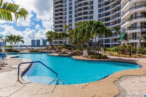 Copropriété à vendre à Aventura, Floride: 2 chambres, 126.44 m2 № 1832379 - photo 25