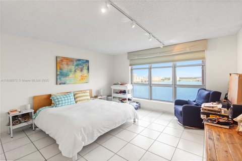 Copropriété à vendre à Aventura, Floride: 2 chambres, 126.44 m2 № 1832379 - photo 5