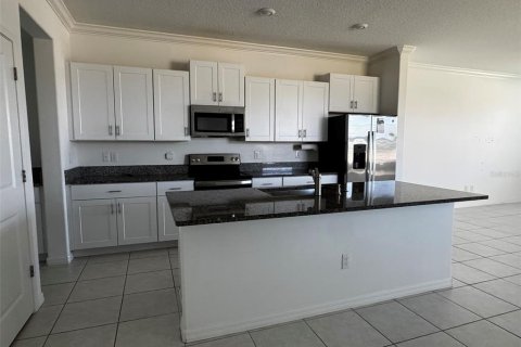 Townhouse in Wesley Chapel, Florida 3 bedrooms, 167.87 sq.m. № 2103032 - photo 7