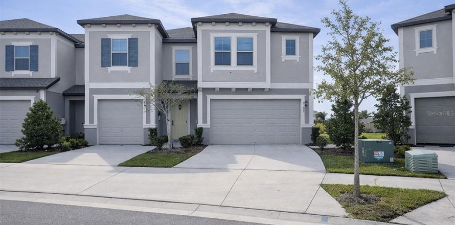 Townhouse in Wesley Chapel, Florida 3 bedrooms, 167.87 sq.m. № 2103032