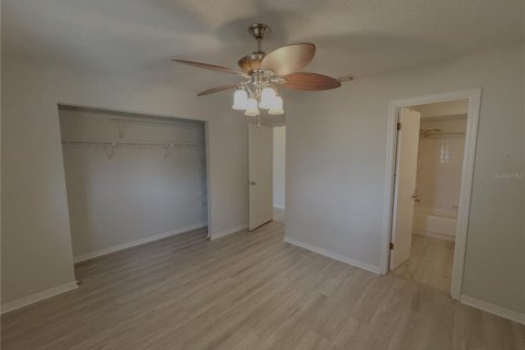 House in Ocala, Florida 2 bedrooms, 106.28 sq.m. № 2379425 - photo 15