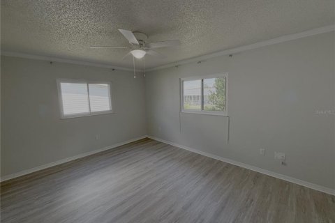 House in Ocala, Florida 2 bedrooms, 106.28 sq.m. № 2379425 - photo 25
