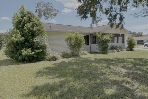 House in Ocala, Florida 2 bedrooms, 106.28 sq.m. № 2379425 - photo 2